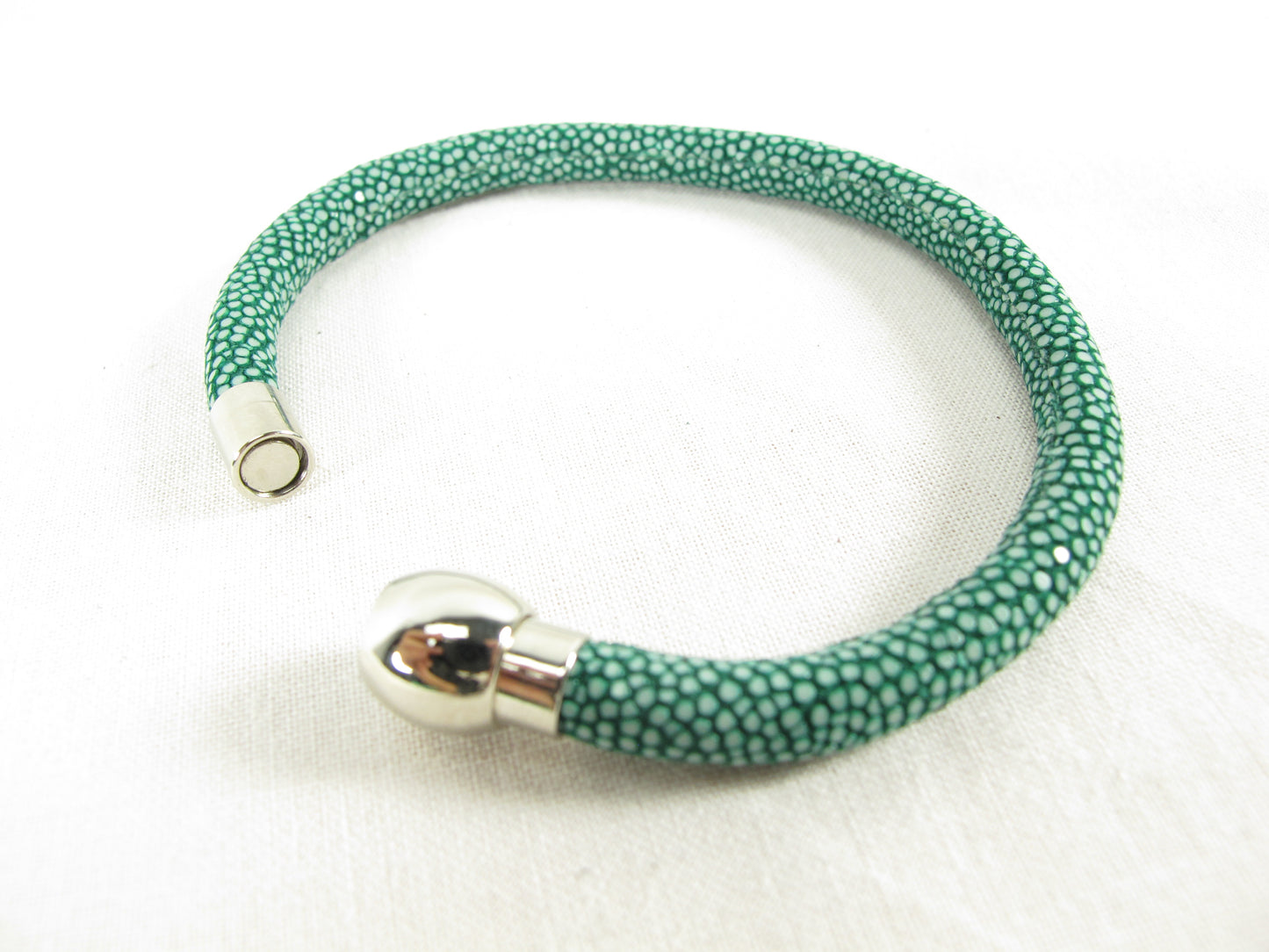 Genuine Polished Stingray Skin Leather Magnetic Bracelet