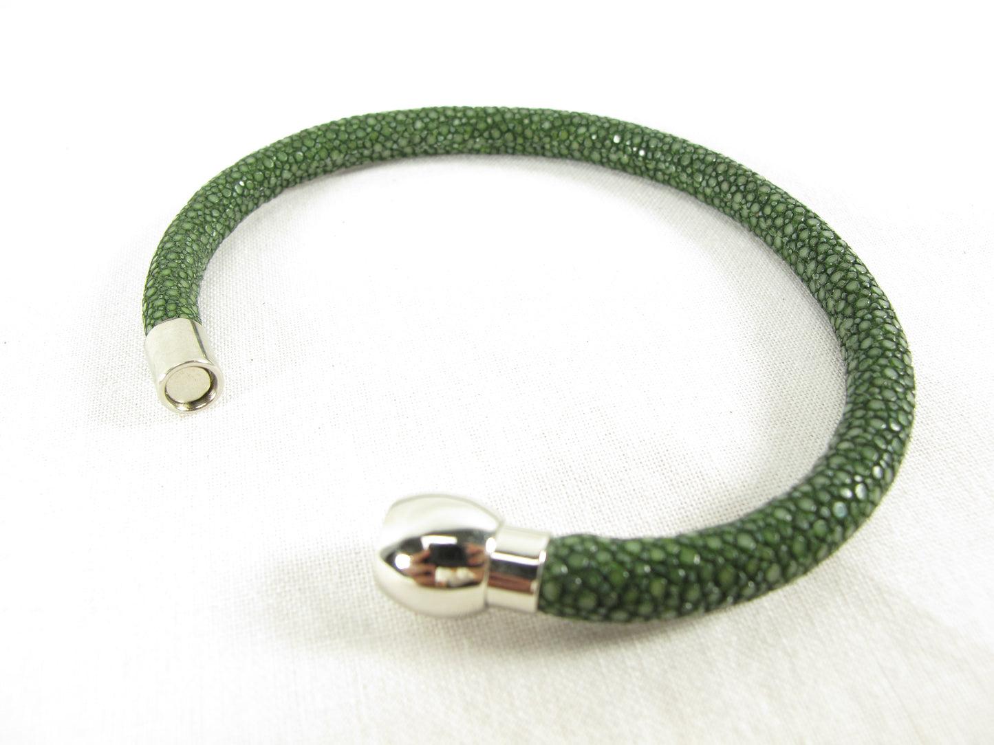 Genuine Polished Stingray Skin Leather Magnetic Bracelet