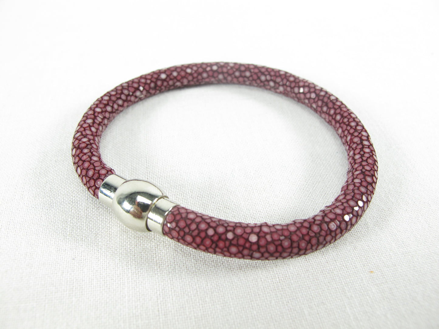 Genuine Polished Stingray Skin Leather Magnetic Bracelet