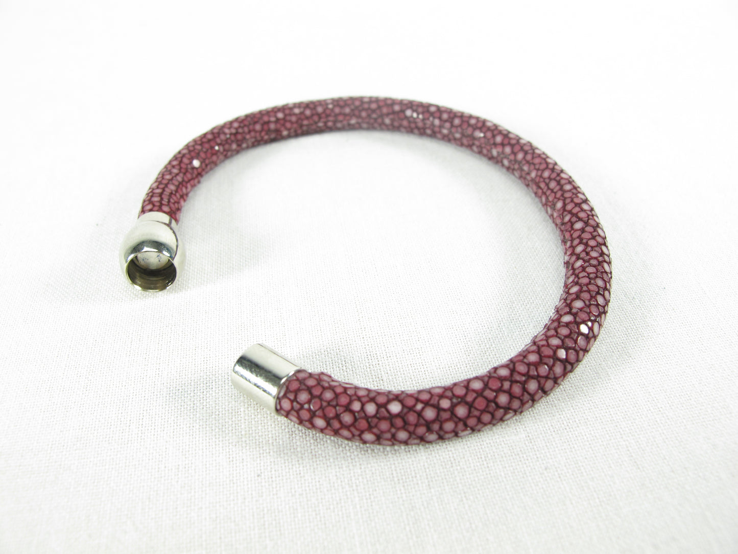 Genuine Polished Stingray Skin Leather Magnetic Bracelet