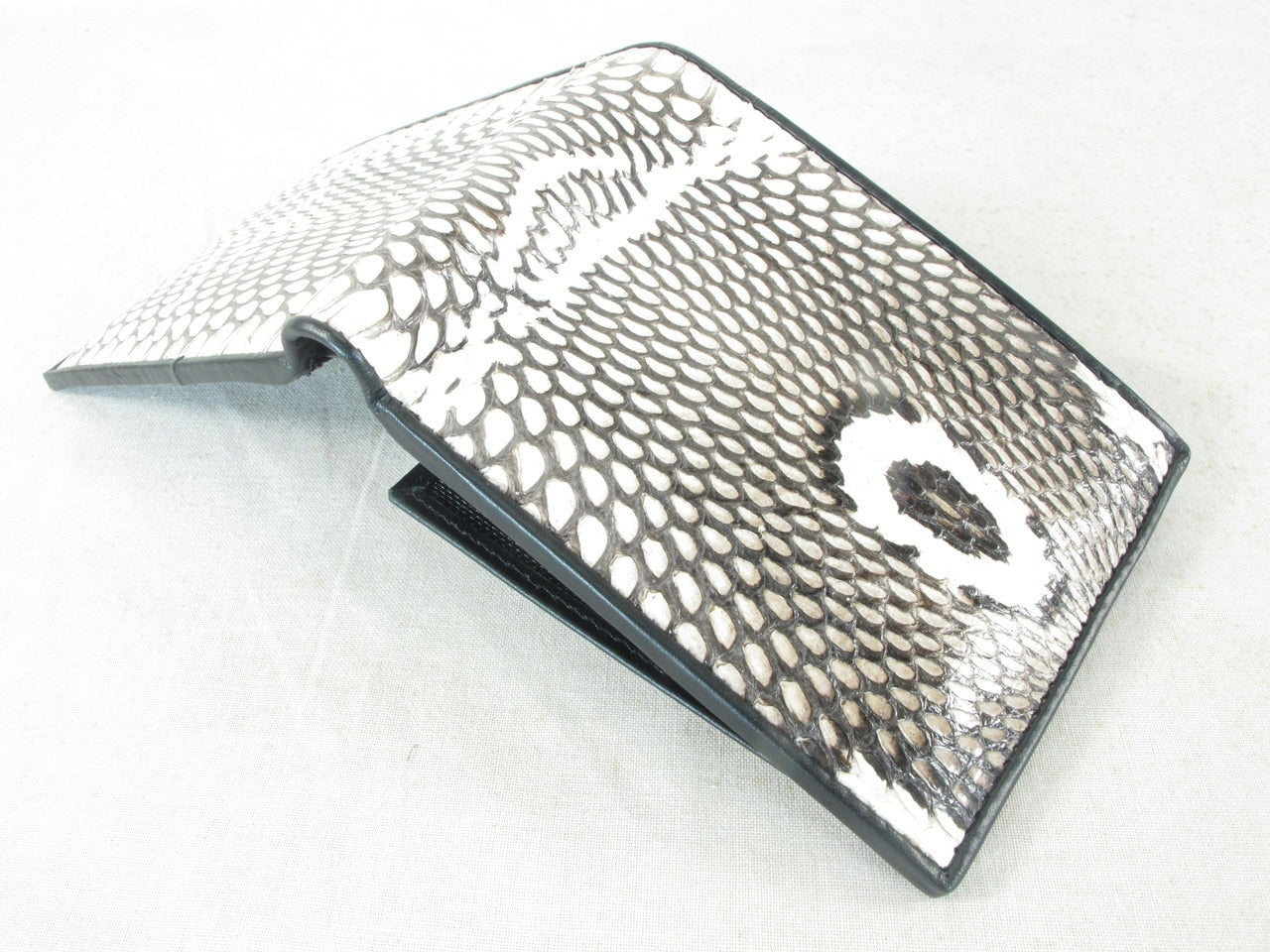 Genuine Cobra Hood Snake Skin Leather Bifold Wallet