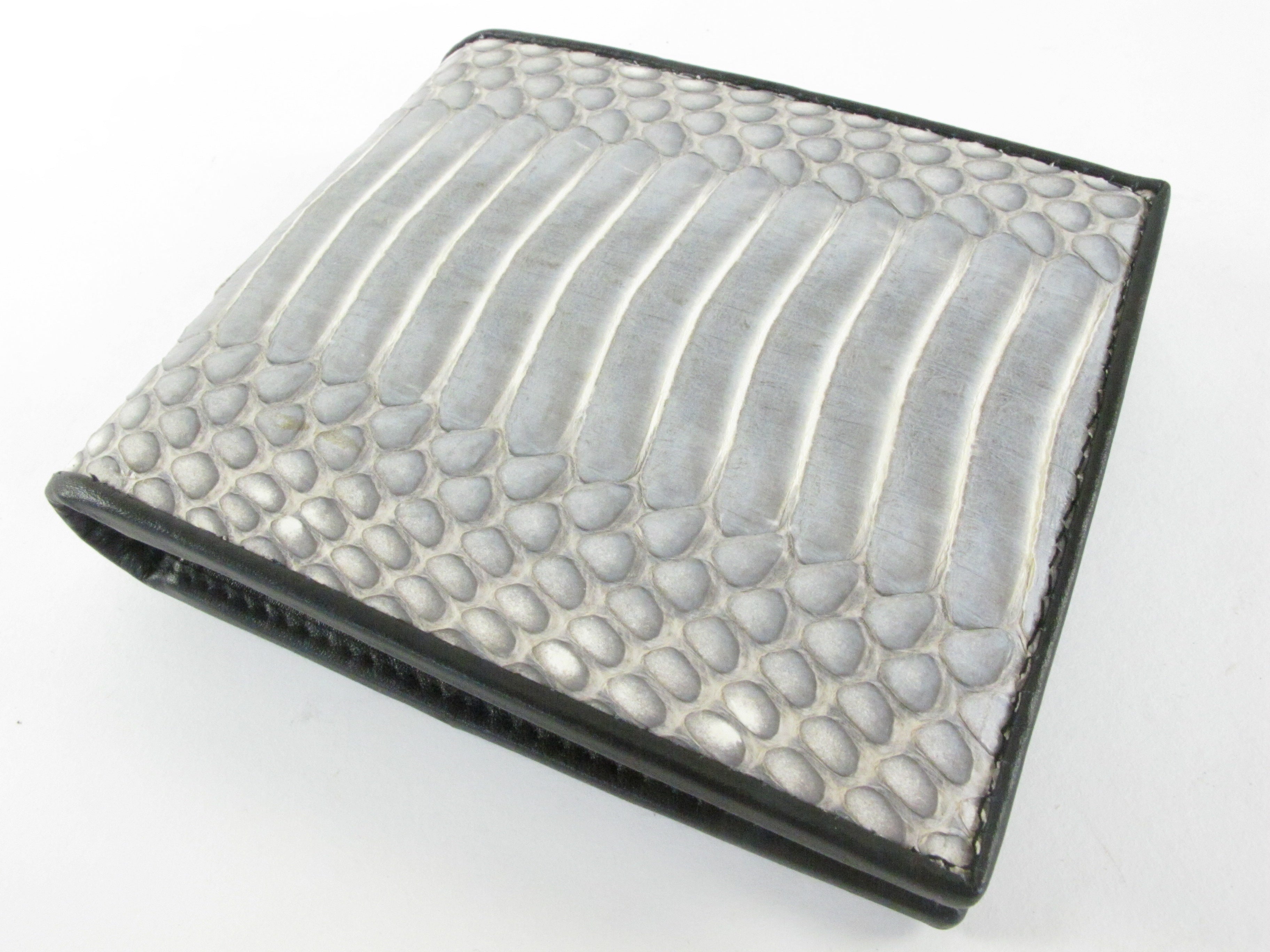Genuine Cobra Snake Belly Skin Leather Bifold Wallet – PELGIO