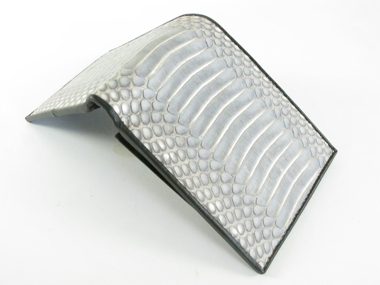 Genuine Cobra Snake Belly Skin Leather Bifold Wallet