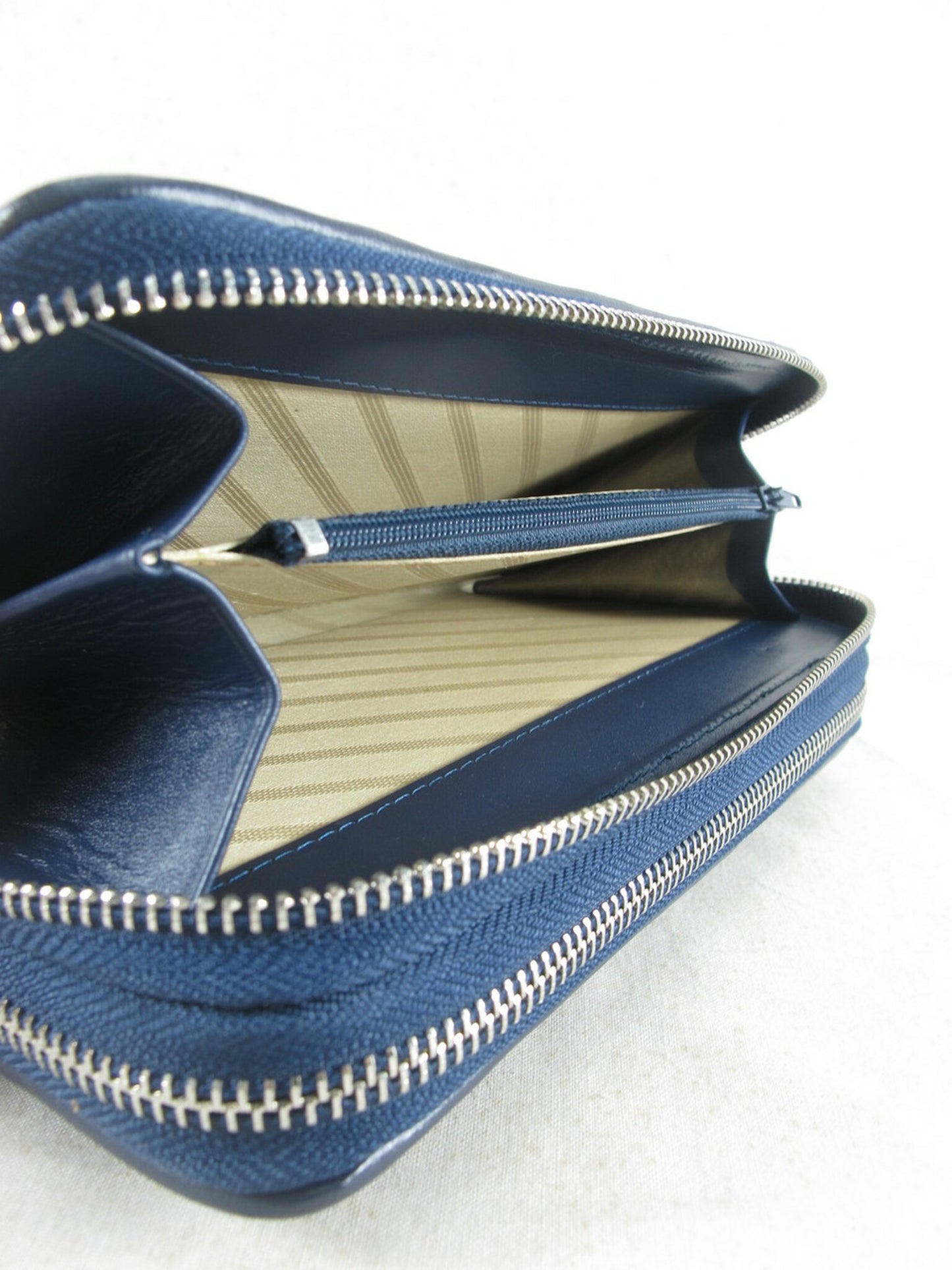 Genuine Crocodile Hornback Skin Leather Double Zip Around Wrislet Wallet Purse