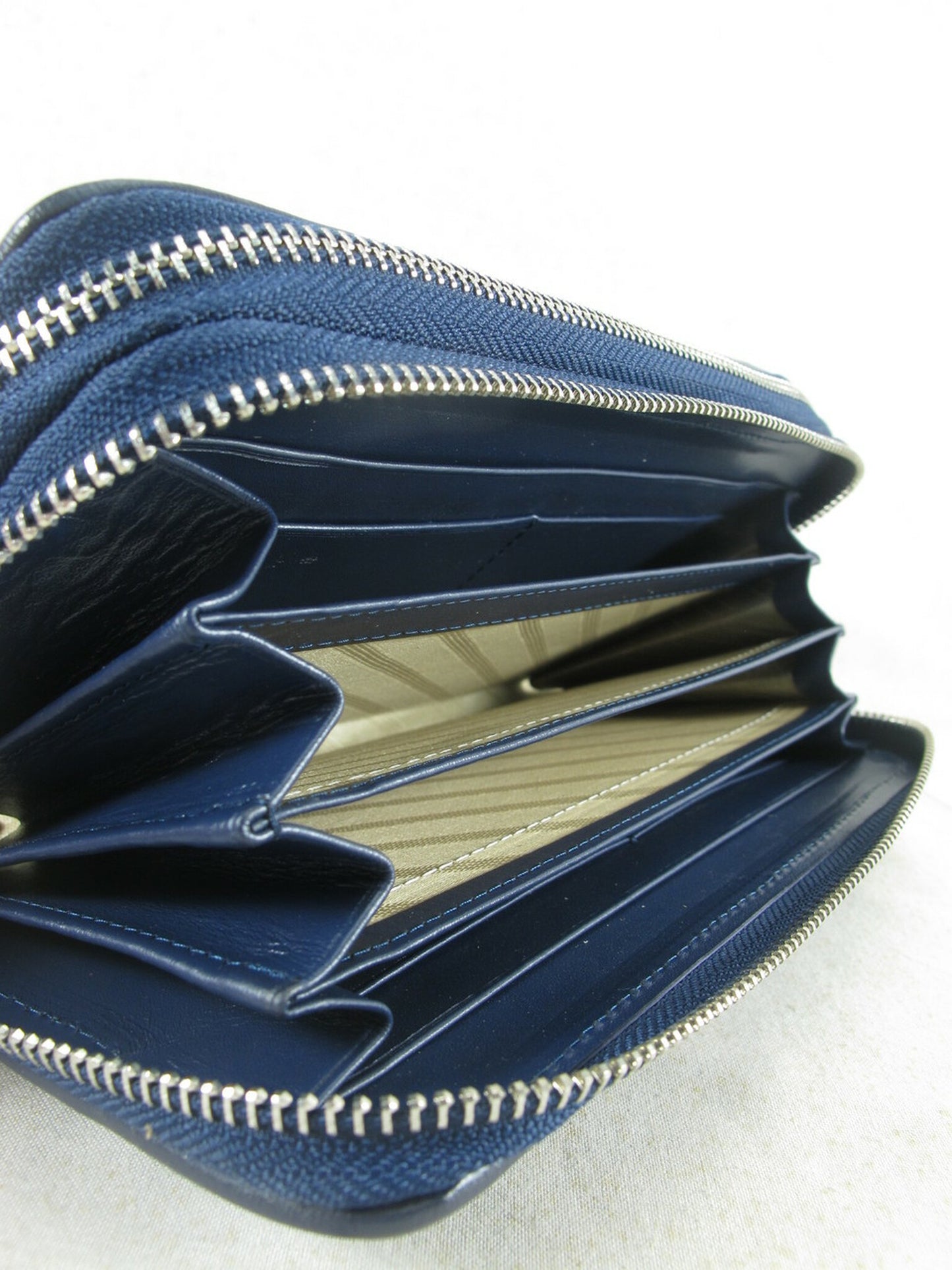 Genuine Crocodile Hornback Skin Leather Double Zip Around Wrislet Wallet Purse