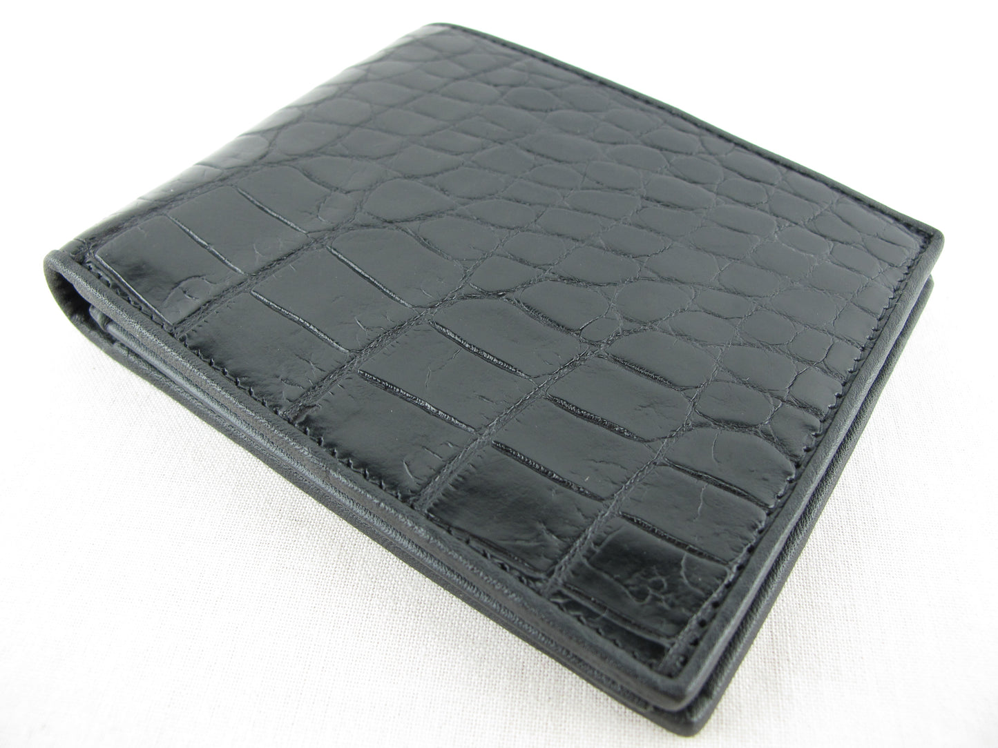Genuine Crocodile Belly Skin Leather Luxury Bifold Wallet