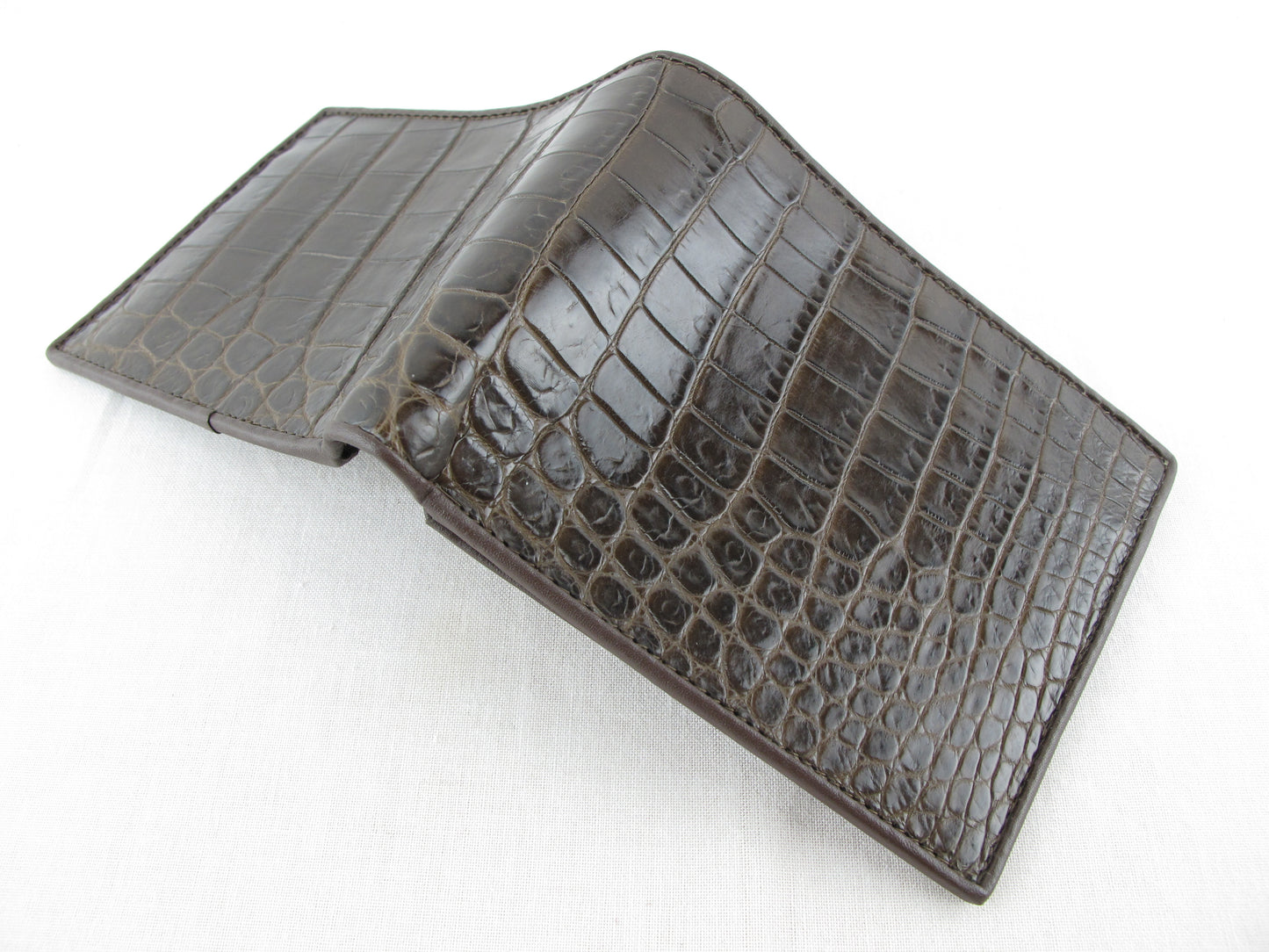 Genuine Crocodile Belly Skin Leather Luxury Bifold Wallet
