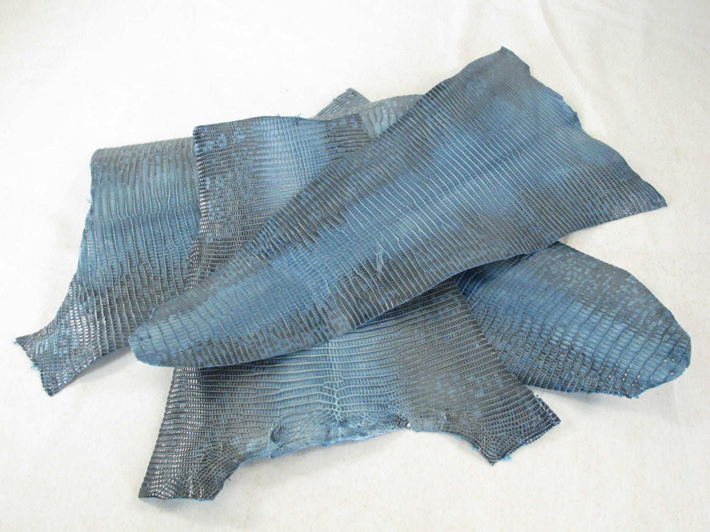 Genuine Lizard Skin Leather Scraps Hide Pelt 100 grams