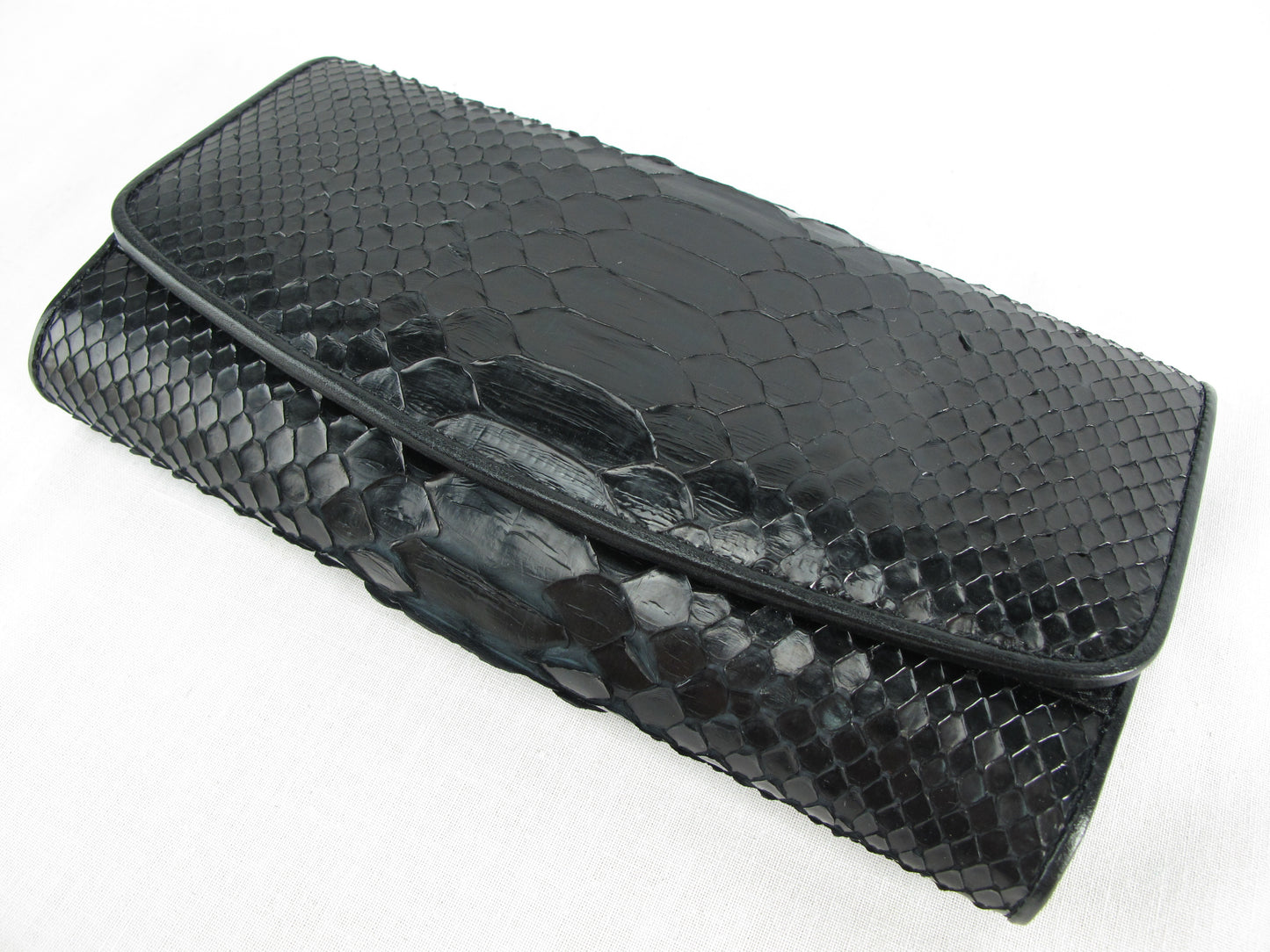 Genuine Python Snake Belly Skin Leather Women's Trifold Clutch Wallet Purse