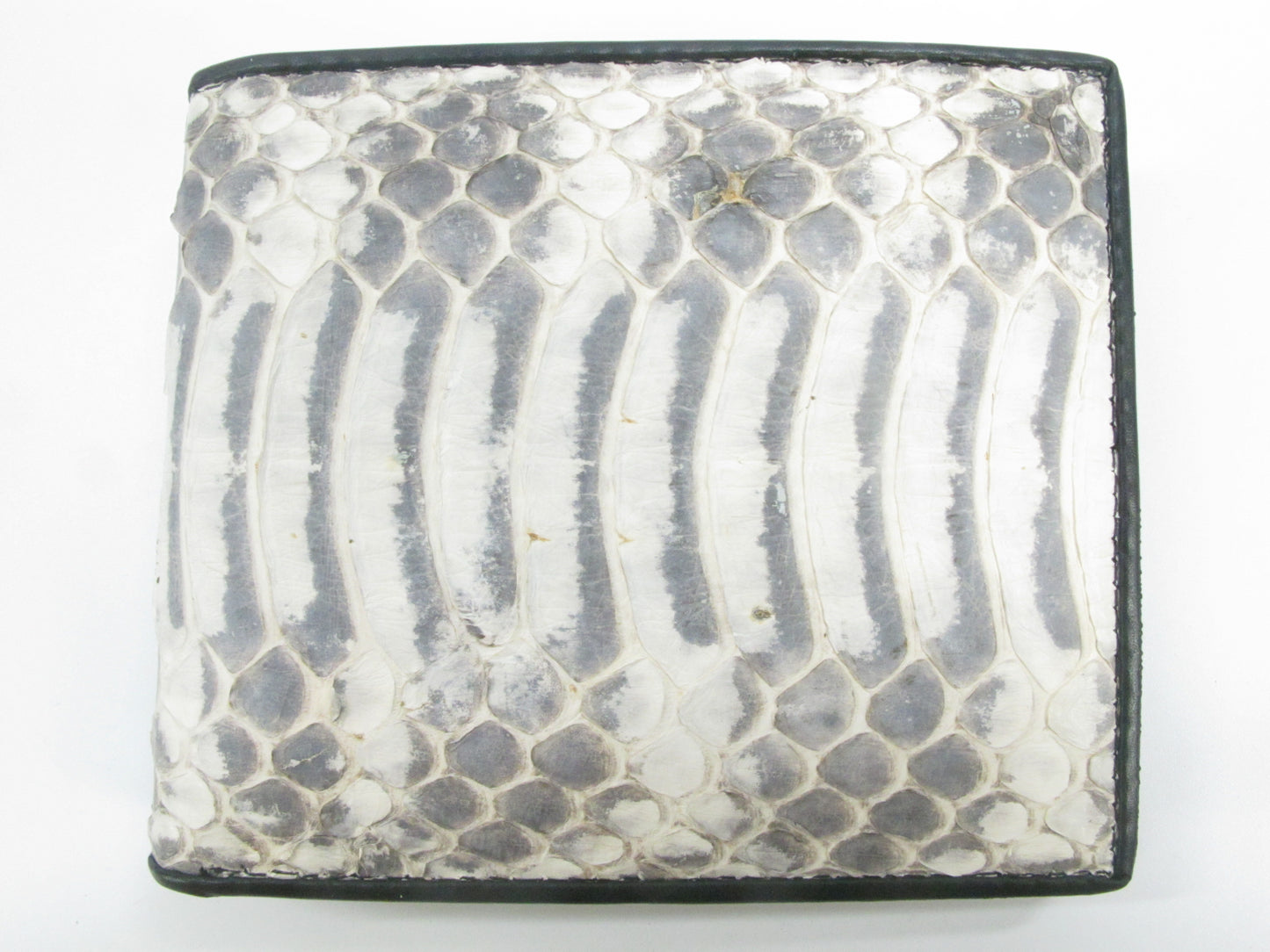 Genuine Rat Snake Belly Skin Leather Bifold Wallet – PELGIO