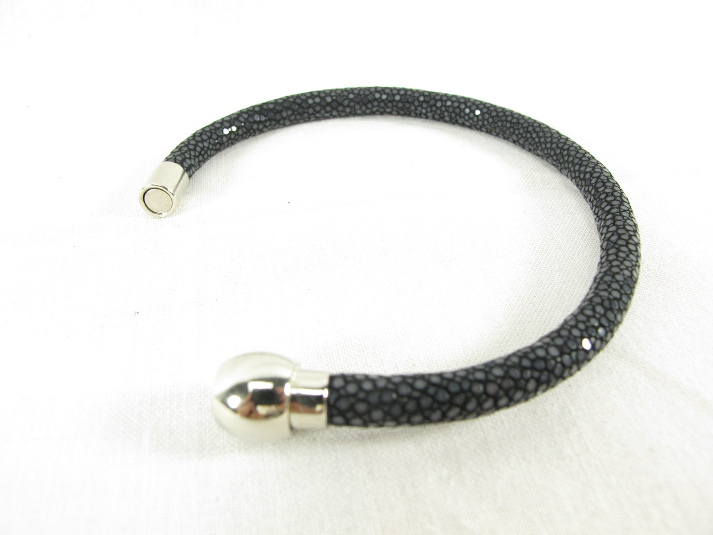 Genuine Polished Stingray Skin Leather Magnetic Bracelet