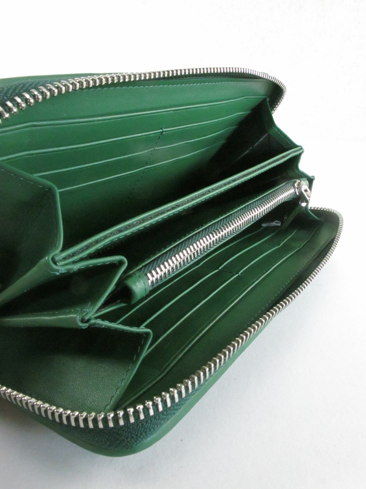 Genuine Polished Stingray Skin Leather Intrecciato Handmade Zip Around Clutch Wallet Purse
