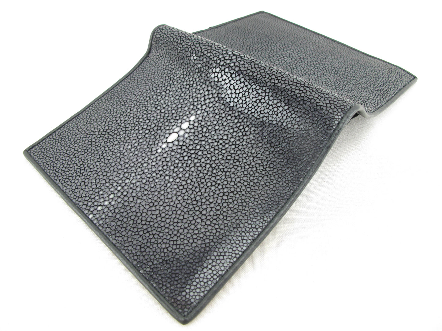 Genuine Polished Stingray Skin Leather Vertical Bifold Wallet
