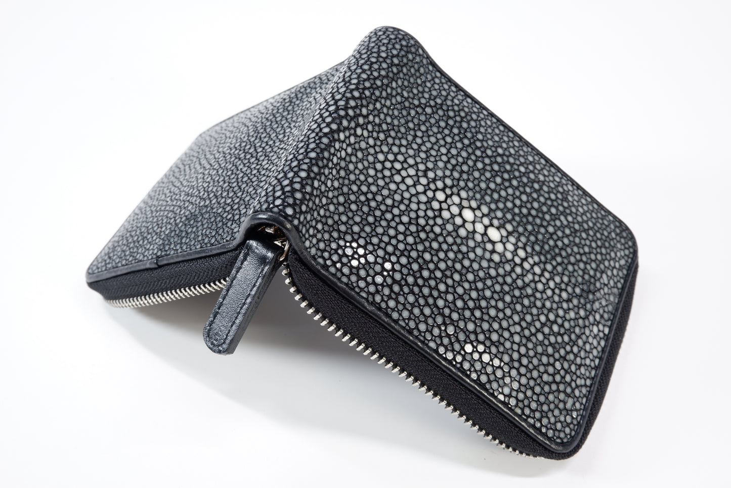 Genuine Polished Stingray Skin Leather Zip Around Bifold Wallet