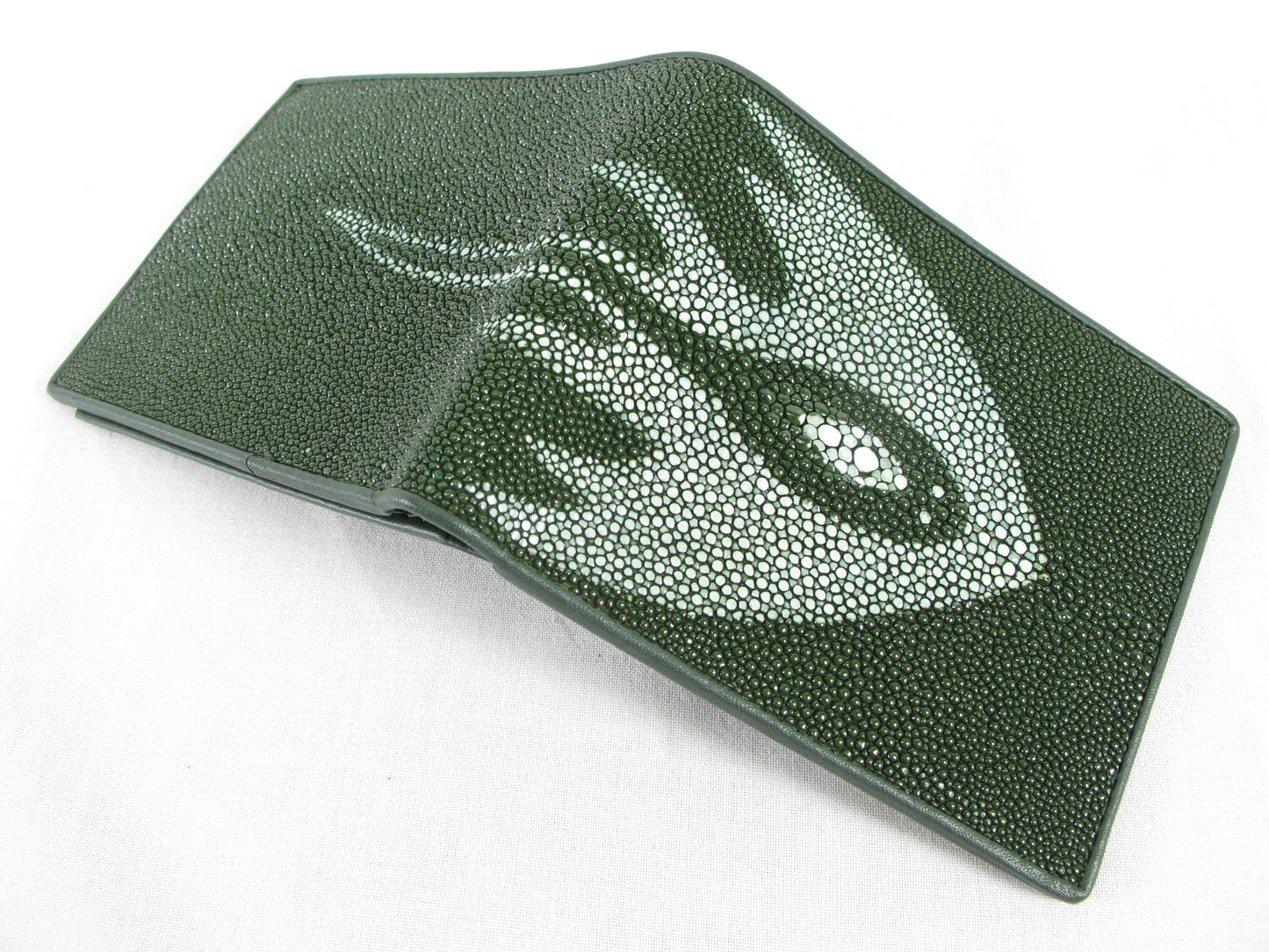 Genuine Stingray Skin Leather Bifold Wallet with Stingray Painted