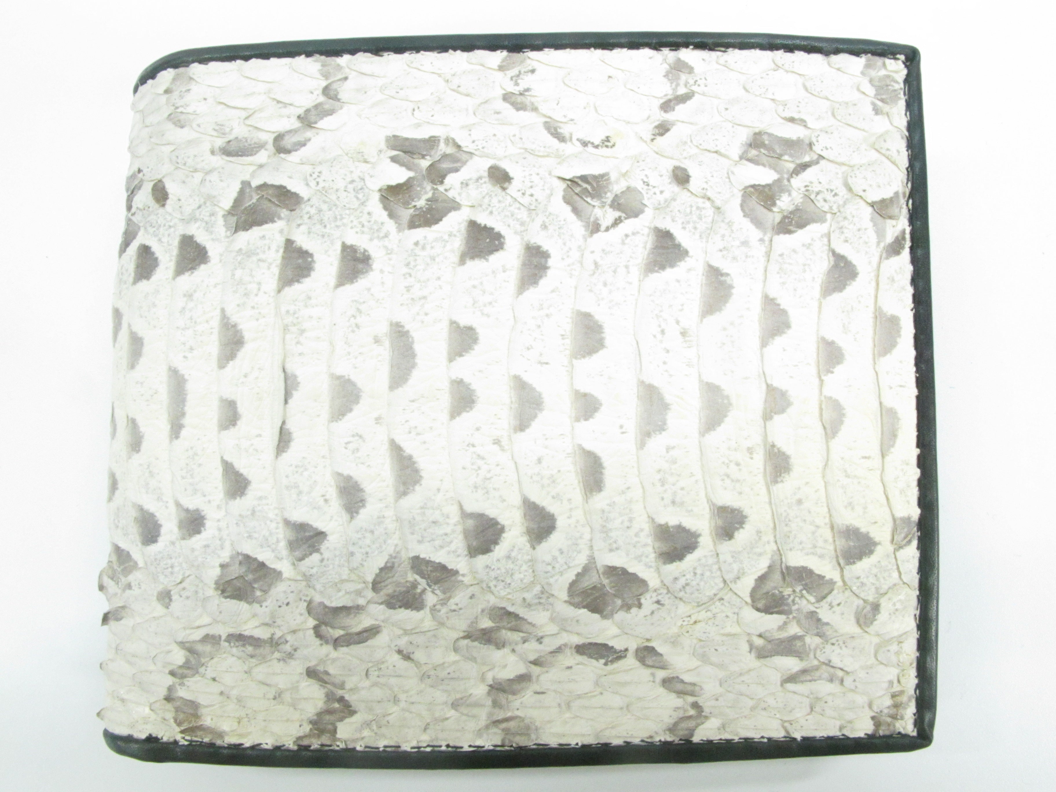 Genuine Viper Snake Belly Skin Leather Bifold Wallet – PELGIO