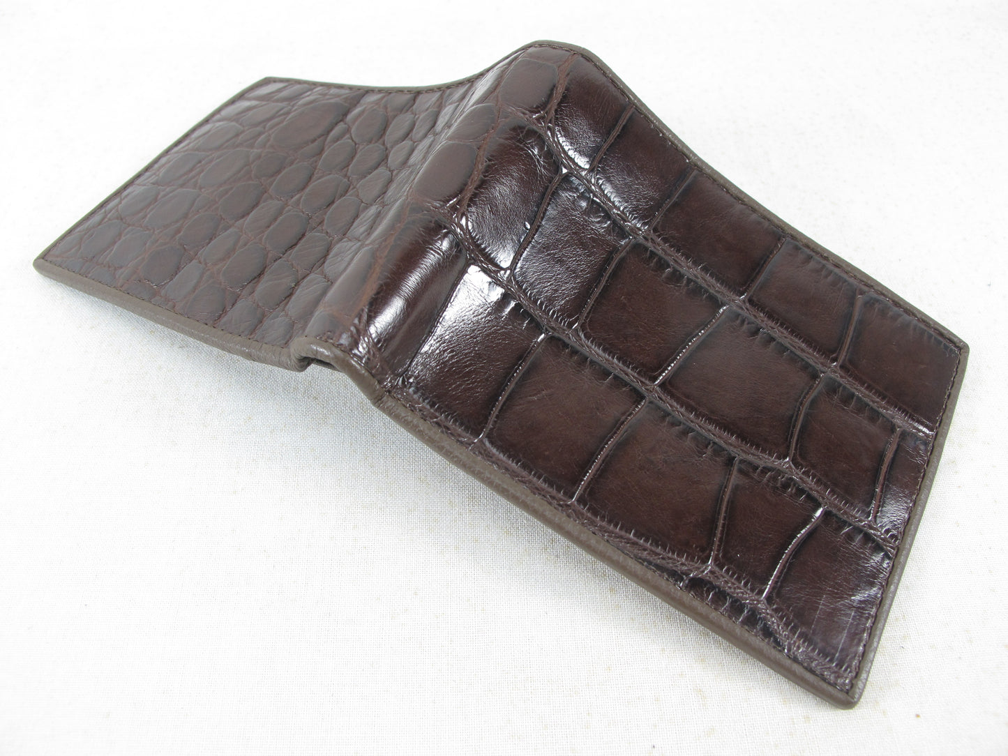 Genuine Crocodile Belly Skin Leather Luxury Bifold Wallet