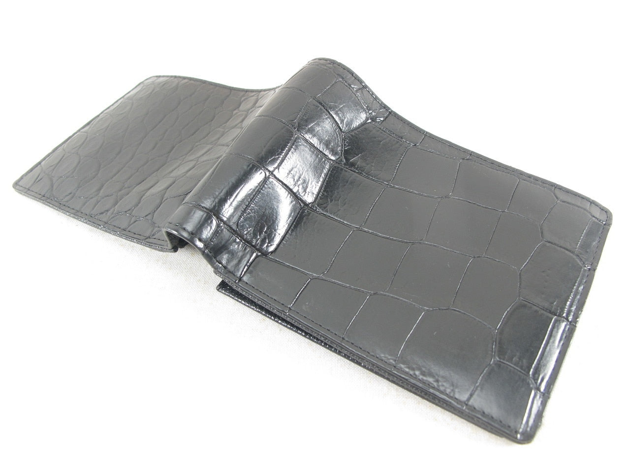 Genuine Crocodile Belly Skin Leather Luxury Bifold Wallet